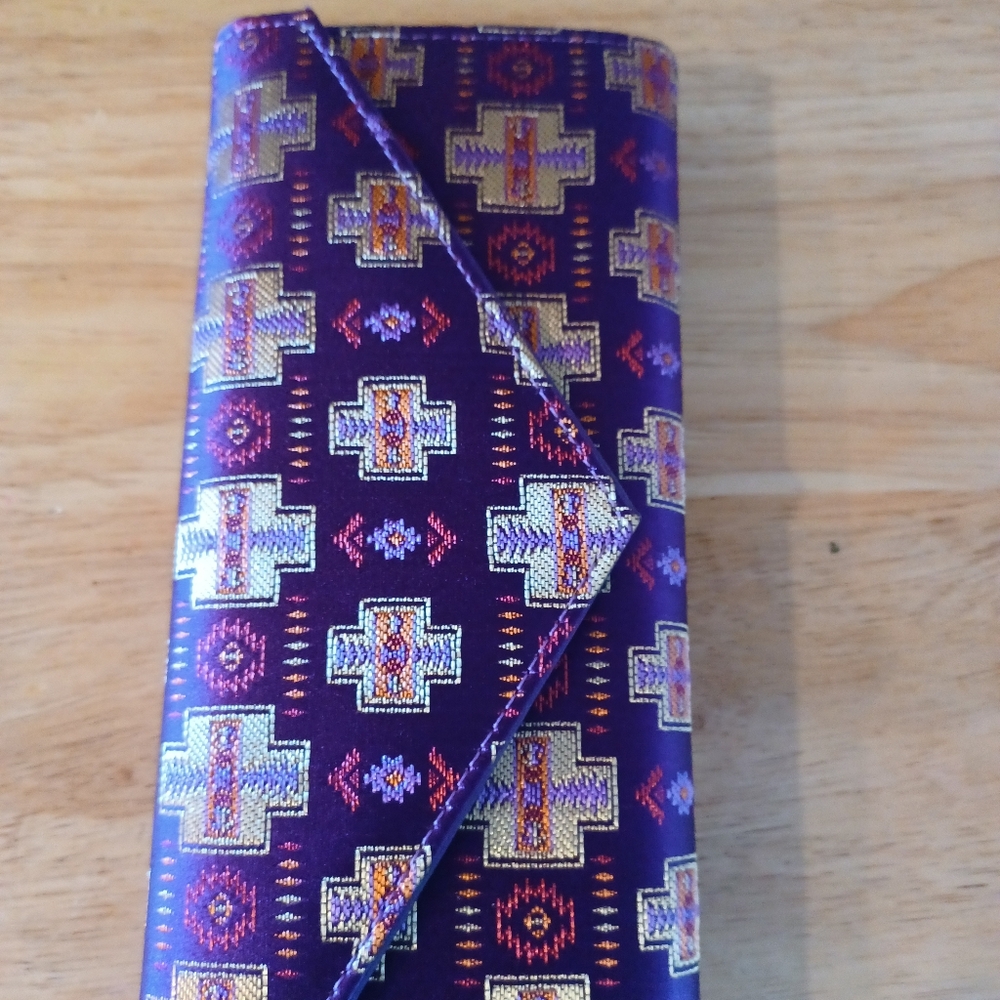 New Nu Trendz Purple& Gold Pattern Wallet - image 2